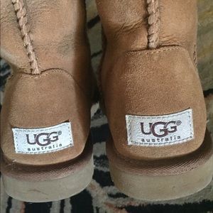 Ugg boots 👢